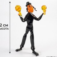 Еврей с маракасами
