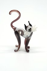 Кошка на дыбах